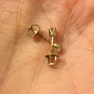 Diamond stud earrings